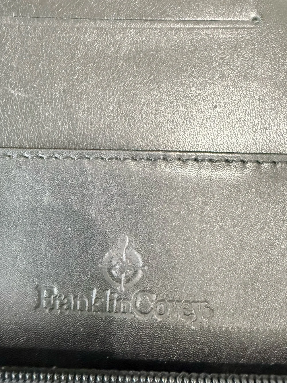 Vintage Franklin Covey Full Grain Leather Black Zip Around Planner 7 Ring Binder